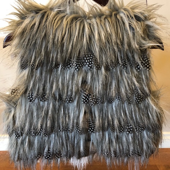 Bebe Faux Fur Vest (never worn) - Picture 2 of 3